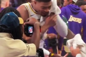 东契奇赛后明显非常沮丧：输给过去2场惨败的球队 这很糟